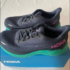 Hoka Clifton Size 8